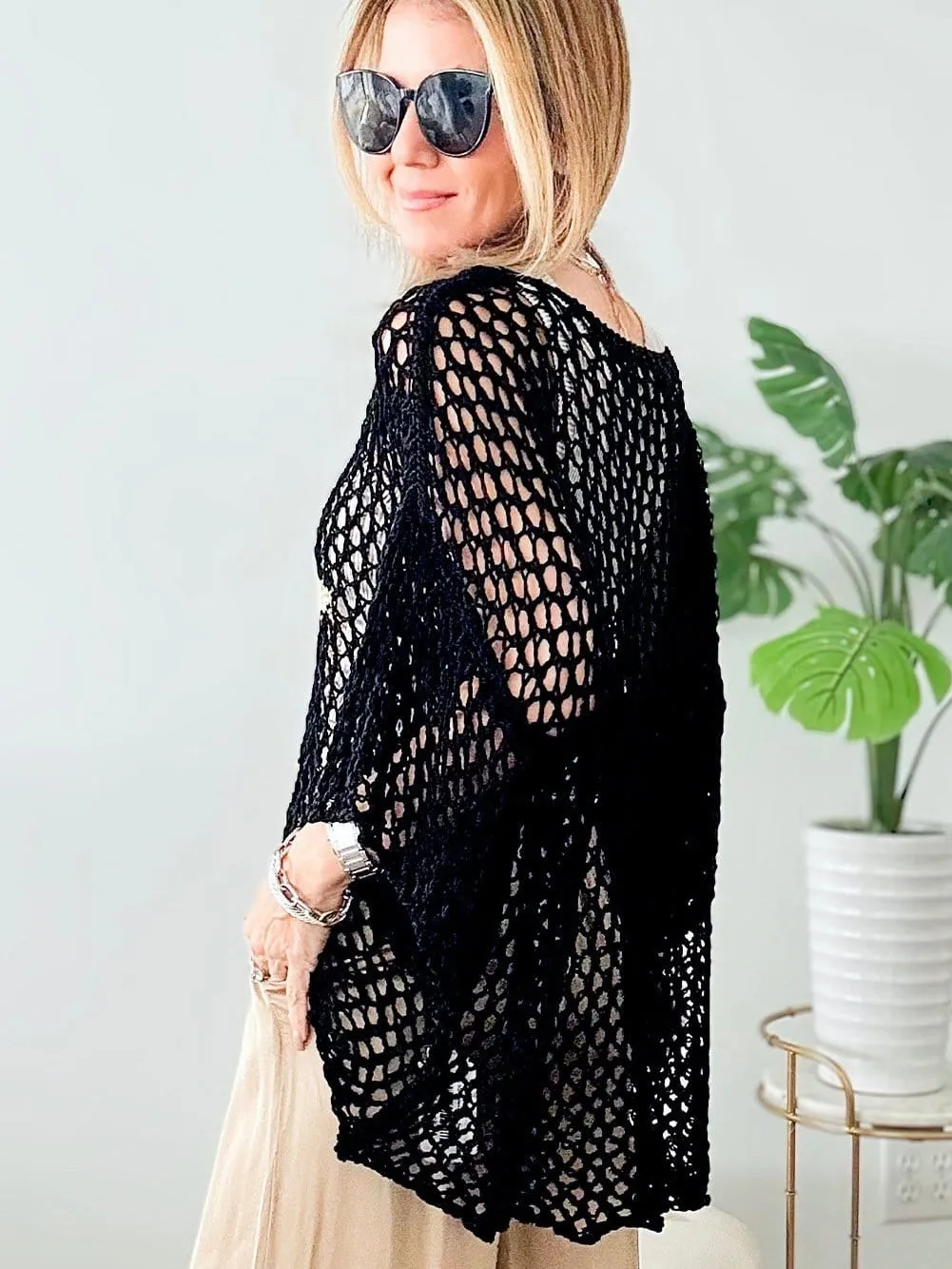 Alluring Crochet Knit Top with Star
