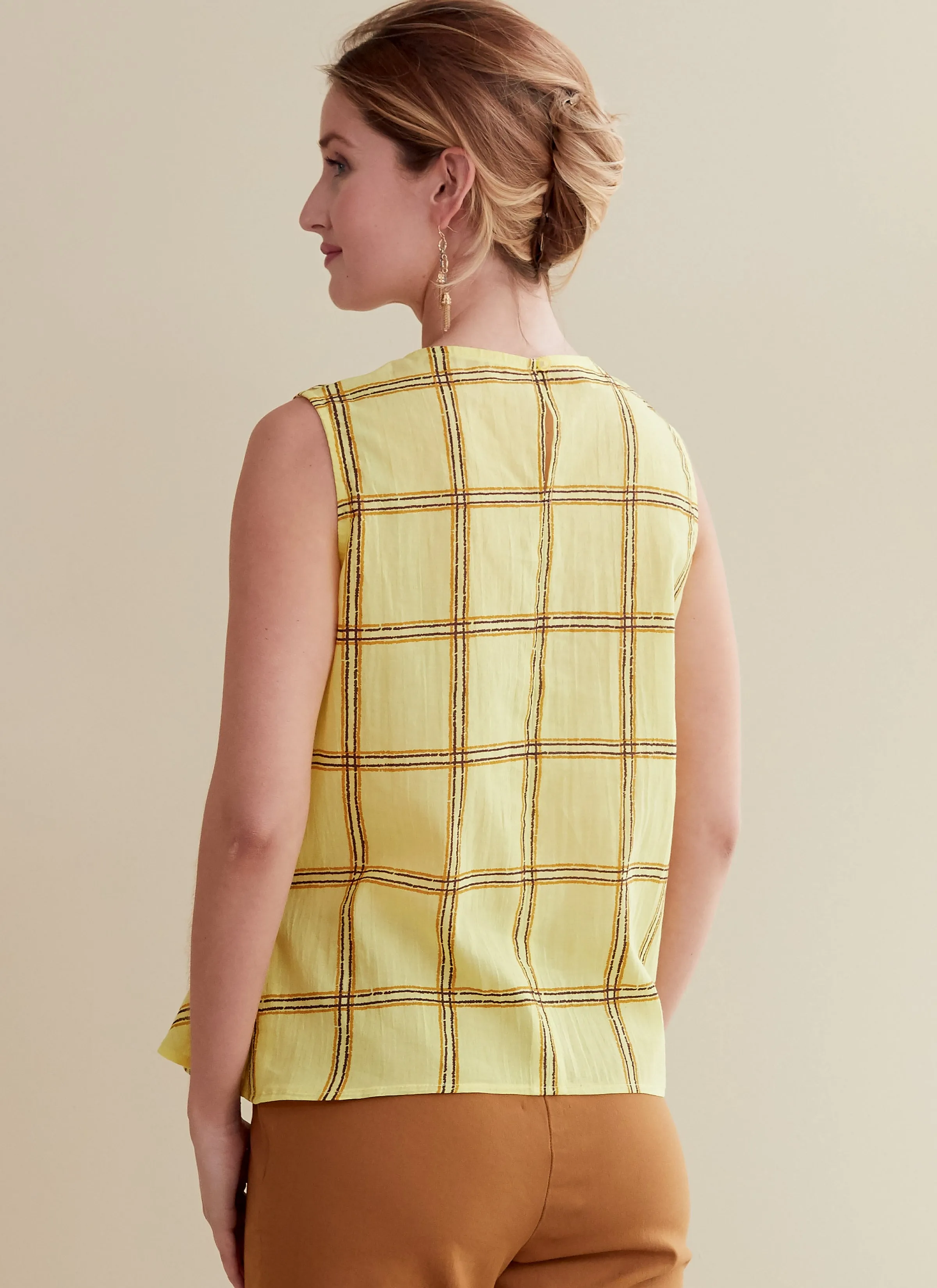Butterick sewing pattern 6765 Misses' Tops