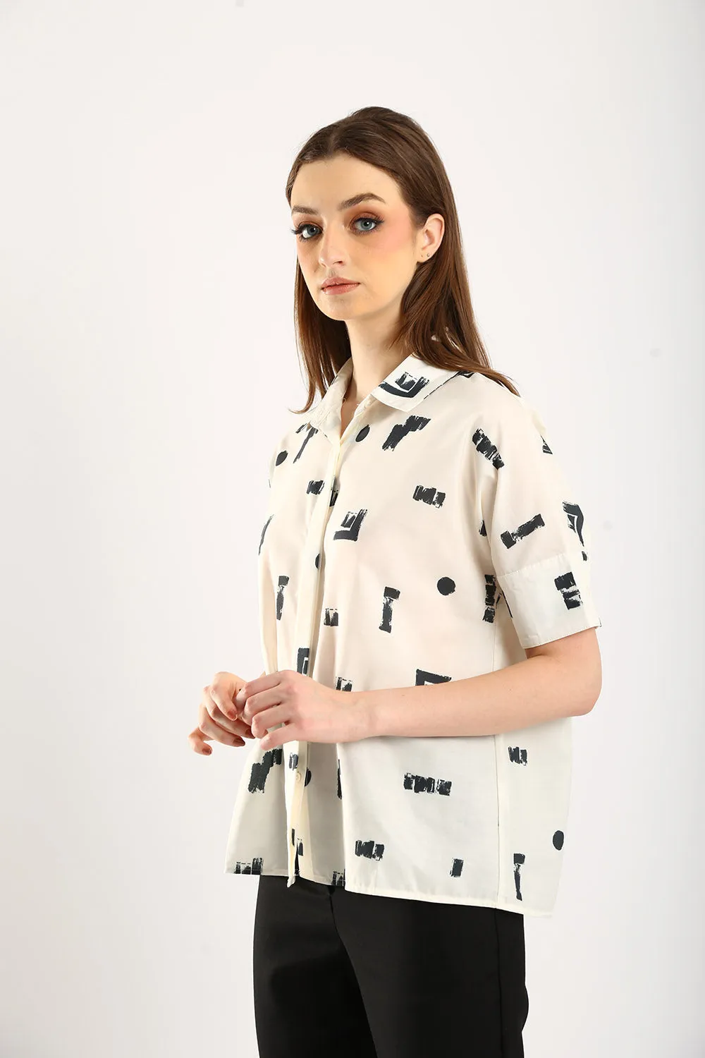 Livie Collared Shirt in Abstract Prints