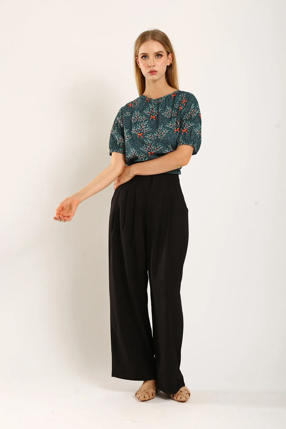 Rania Top in Forest Green Floral