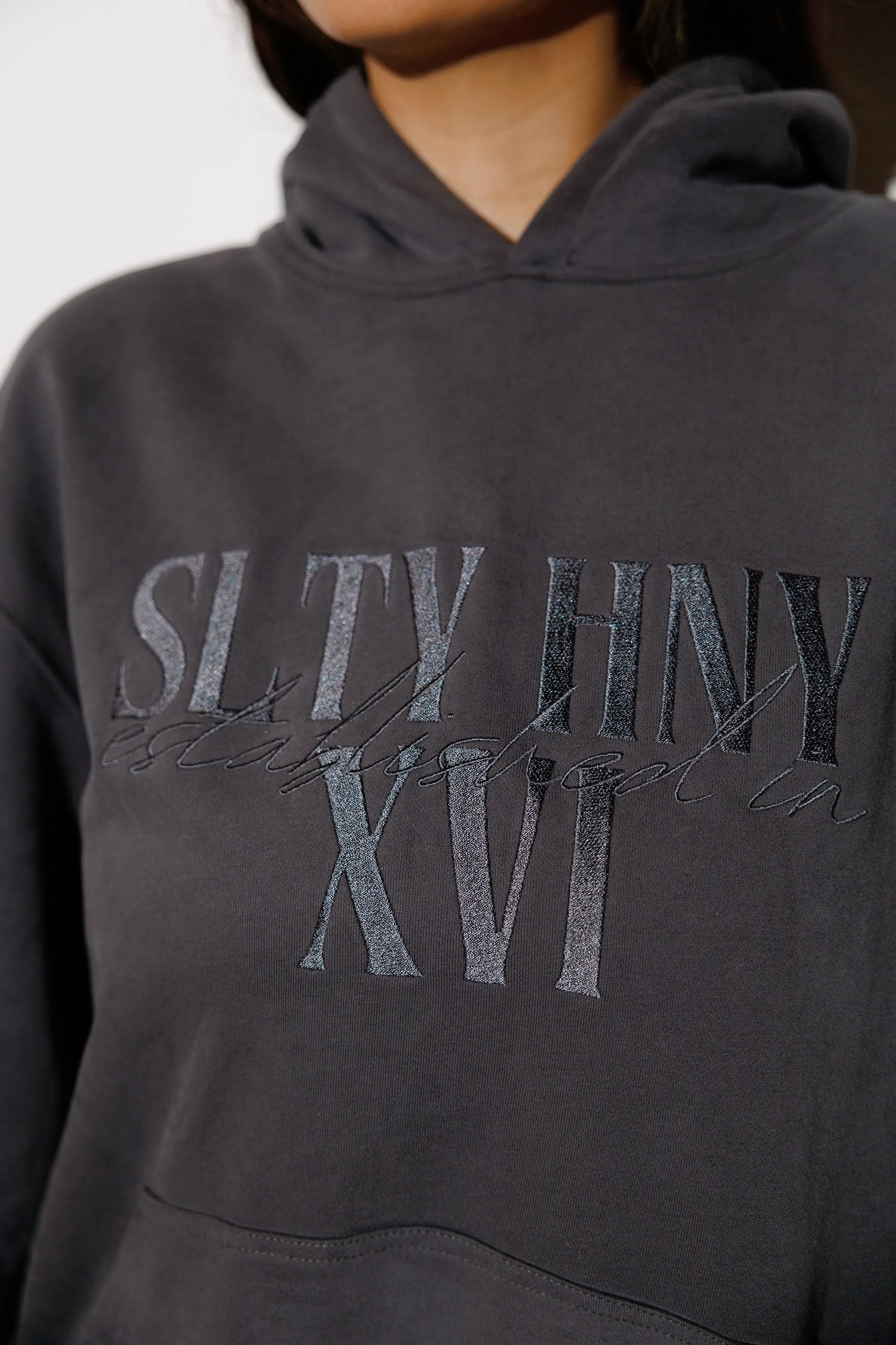 UNWIND BF HOODIE: XVI DEPTH